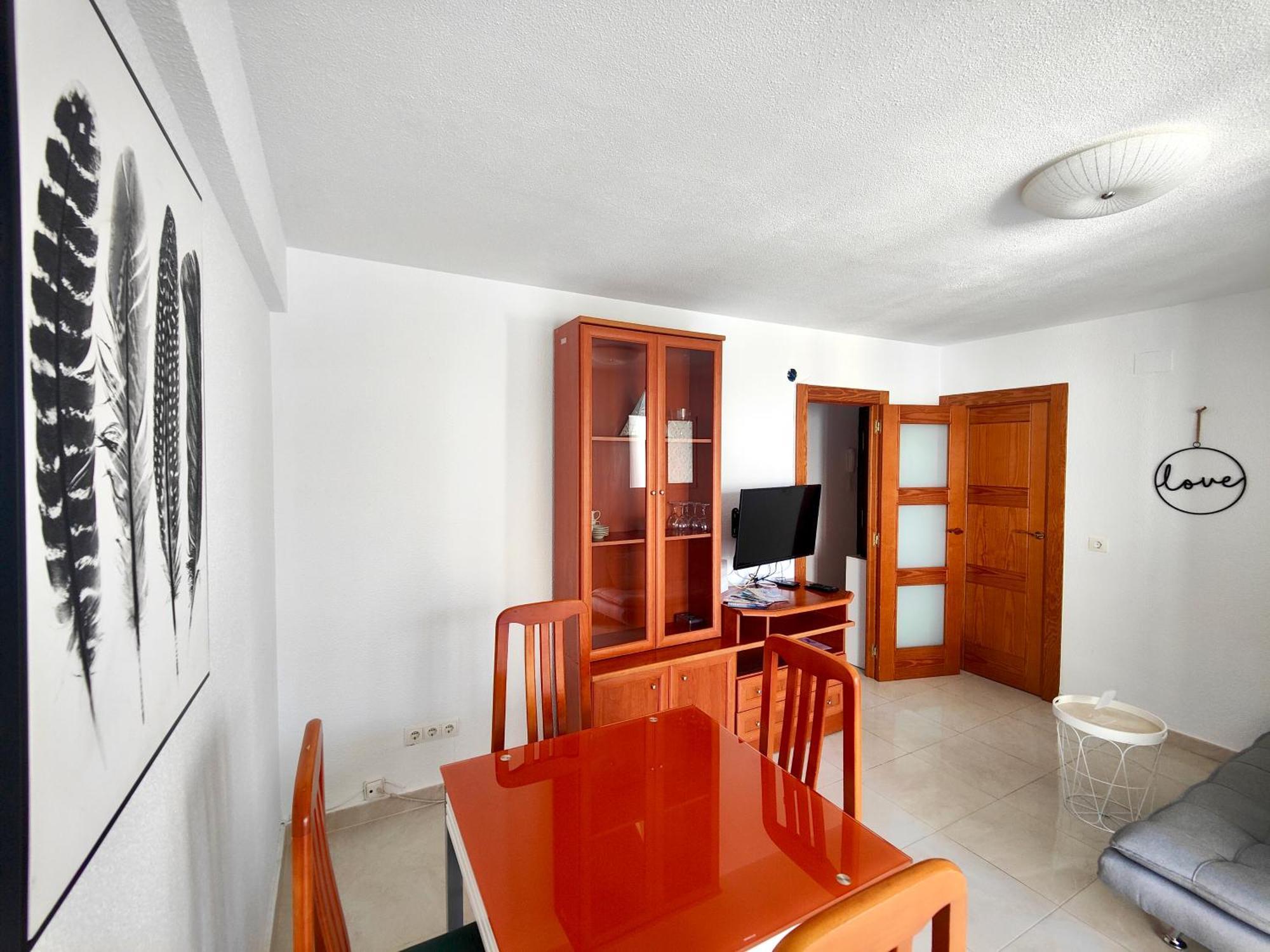 Versailles 2-9 Benidorm Bagian luar foto